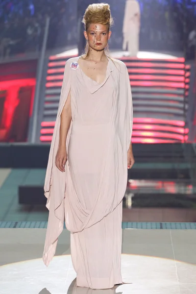 Look 17